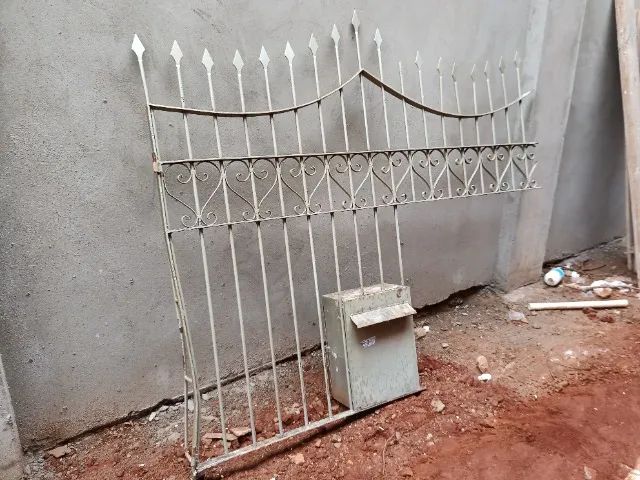 Portão com Grade 420353608883251201