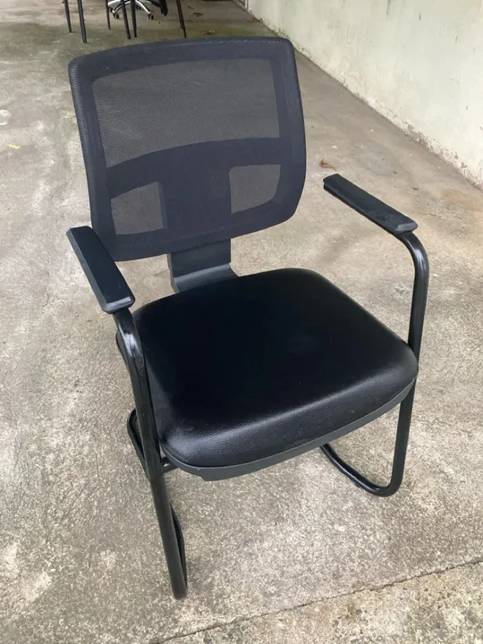 Cadeira de Escritório Mesh Preta
