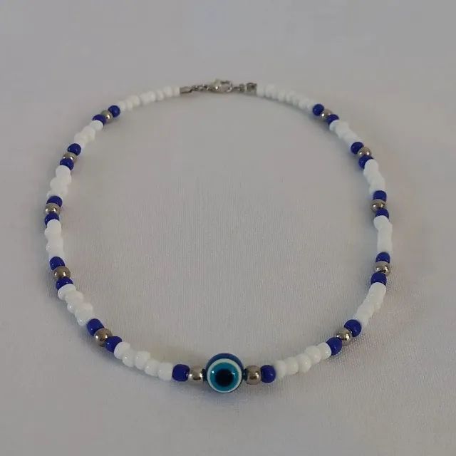 colar miçanga branca e azul royal