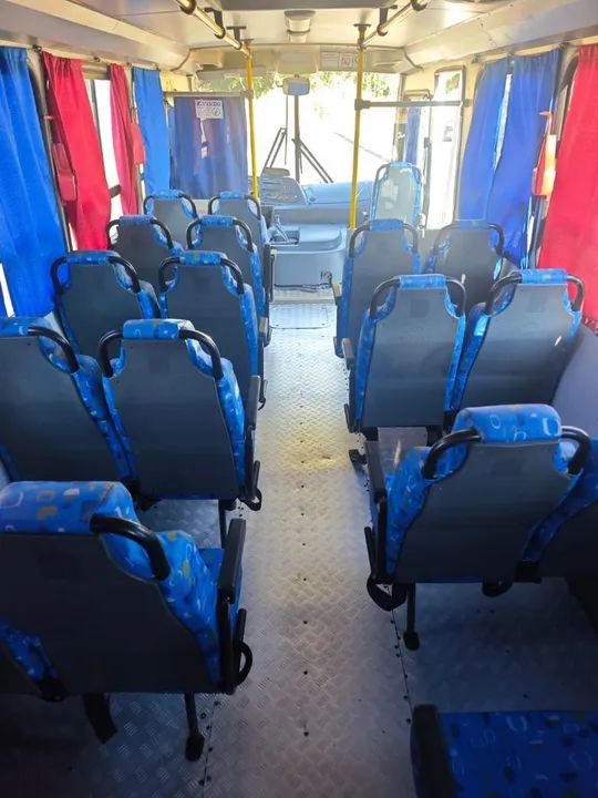Micro ônibus grammini 32 lugares ano 2013 - Foto 4