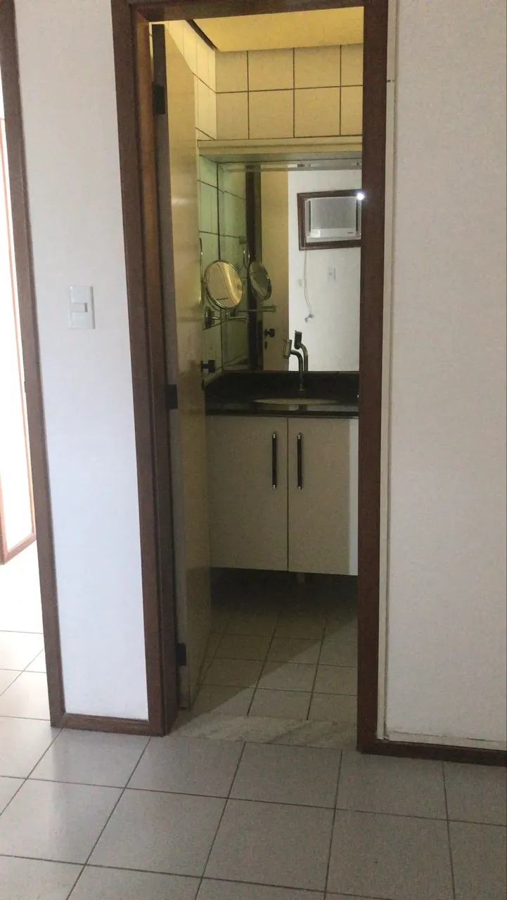ALUGA SE APARTAMENTO NO BOSQUE DOS INGLESES EM FRENTE A FAMETRO !!!