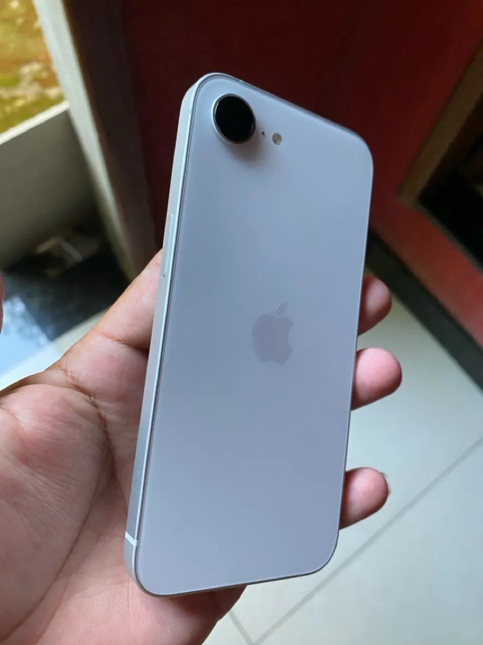 iPhone 16E branco 128 