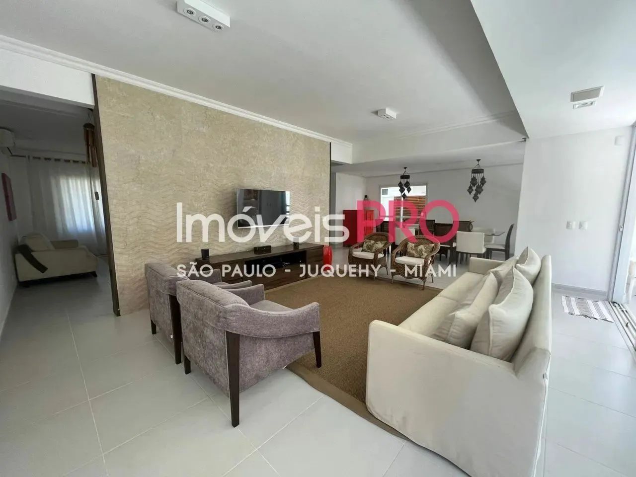 Maravilhosa Casa em Condominio.