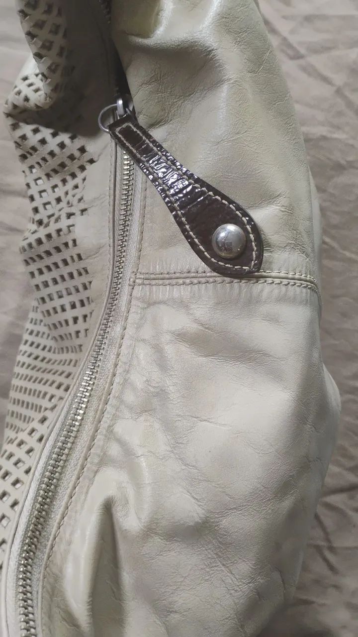 Bolsa em couro legítimo 