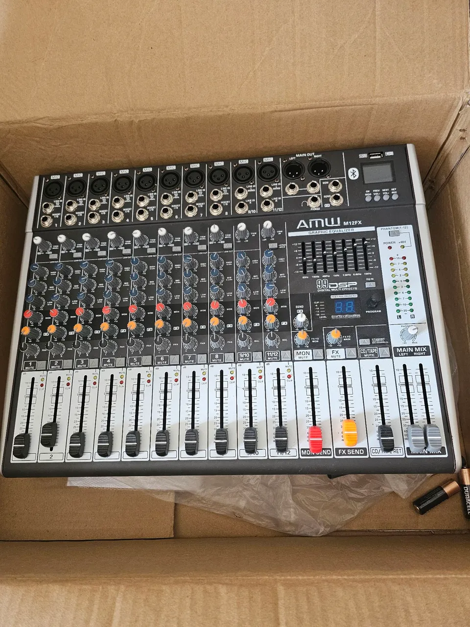 Mesa de Som AMW M12FX 12 Canais rak completo mesa ui24. Microfone. Retorno. Processador.