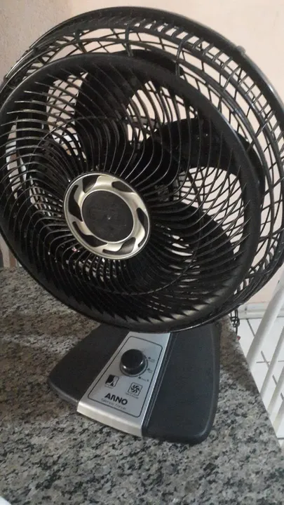 Ventilador de Mesa Arno - 40cm - Preto