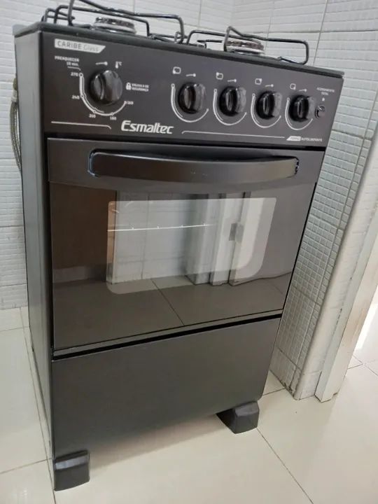 Fogão Esmaltec preto 4 bocas caribe glass - SEM arranhões, ferrugem ou crosta de gordura.