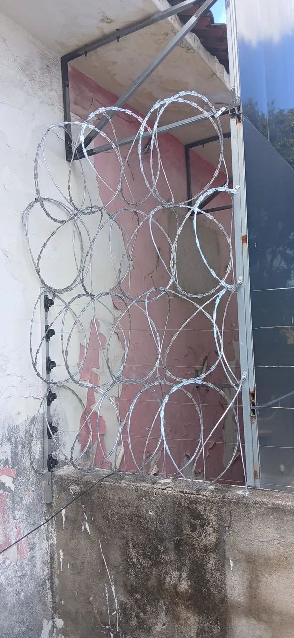 Cerca de Segurança com Lâminas - Foto 3