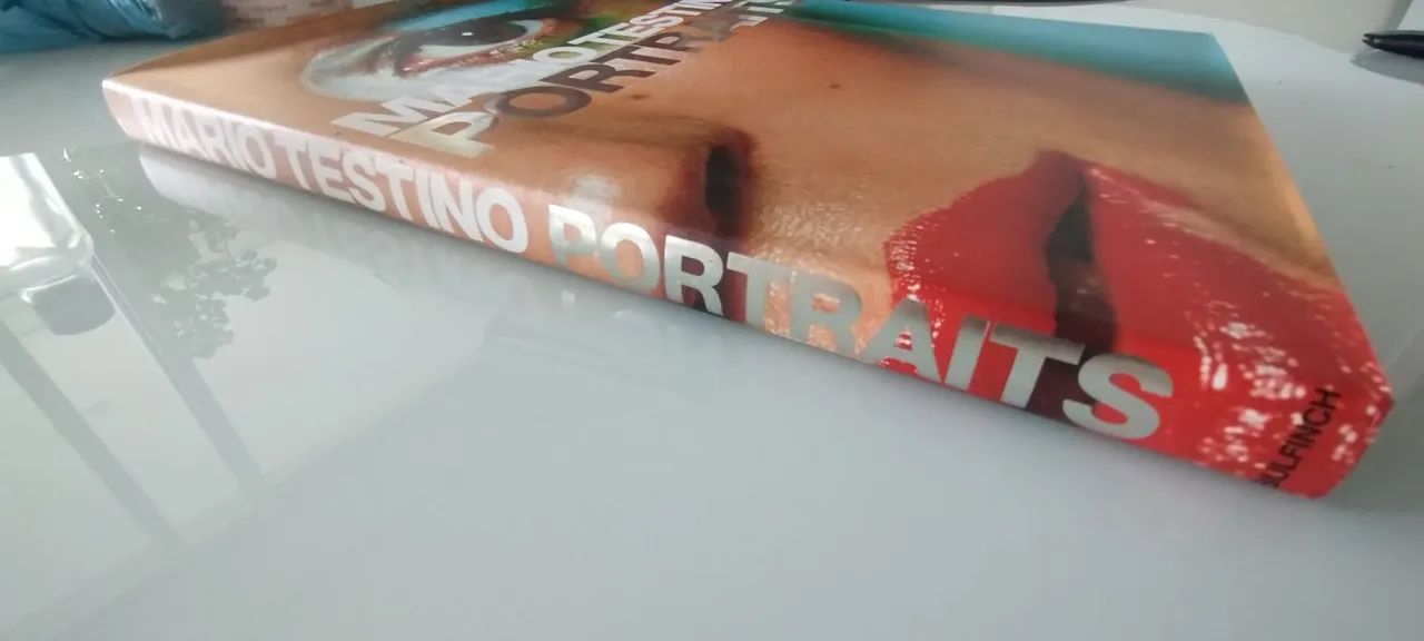 livro Mario Testino Portraits - Foto 3