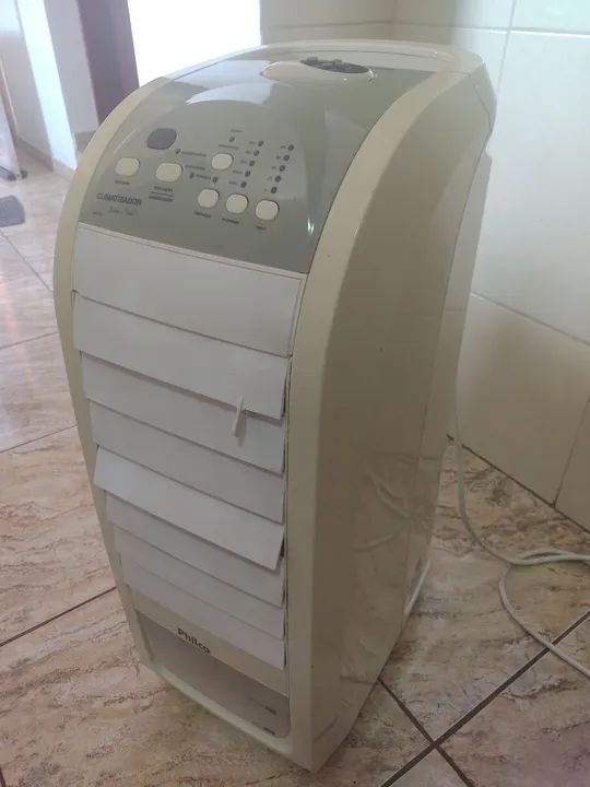Climatizador Umidificador Frio e Quente Philco - Funcionando perfeitamente!! - Foto 3