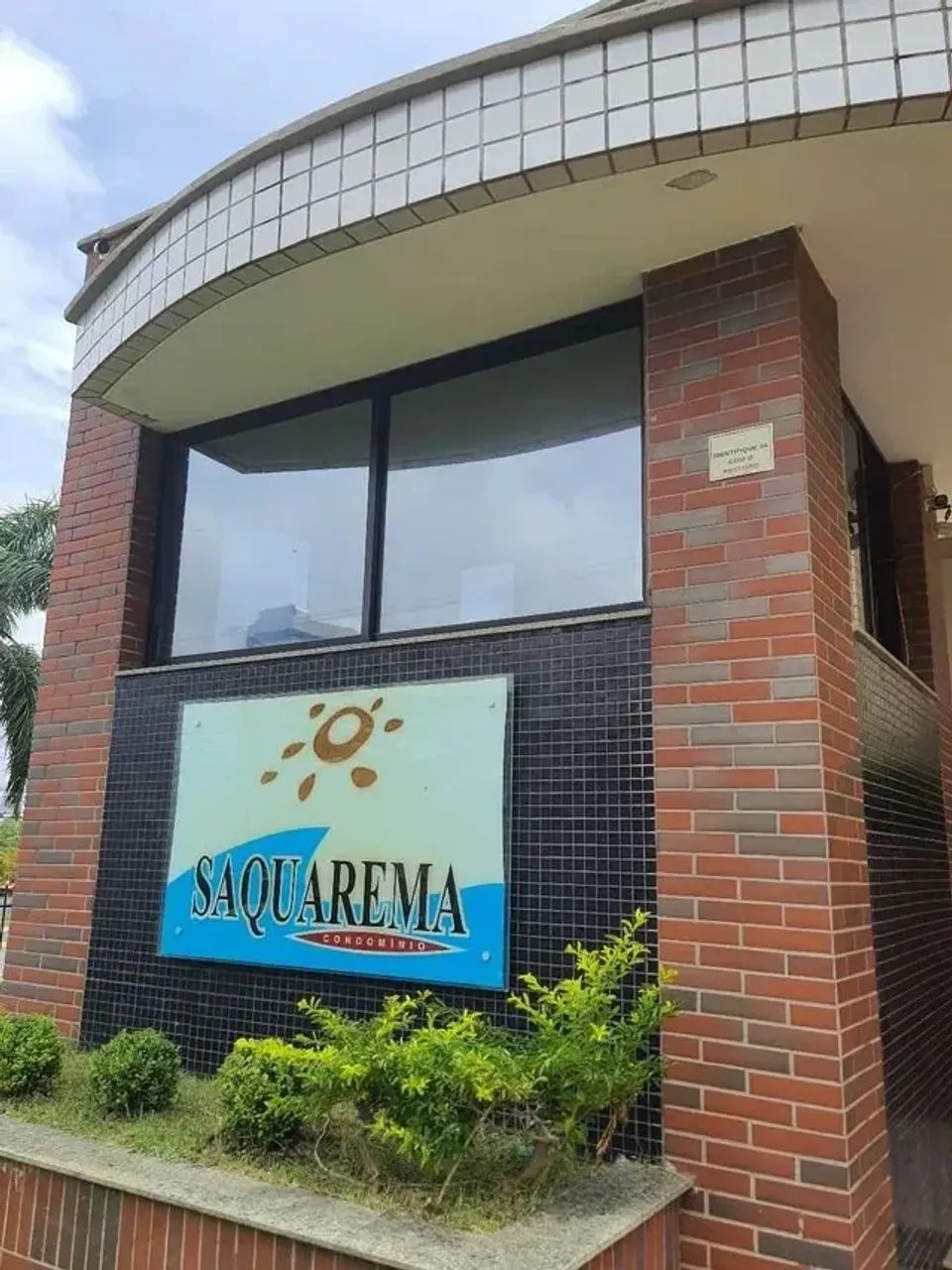 ALUGO APARTAMENTO NA PONTA DO FAROL COM 2 QUARTOS SENDO UMA SUÍTE