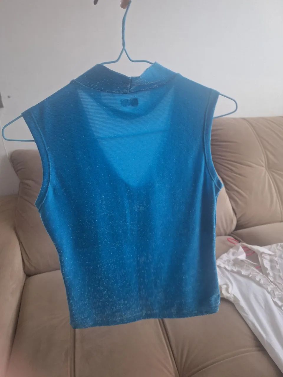Blusa azul com brilho - Foto 2