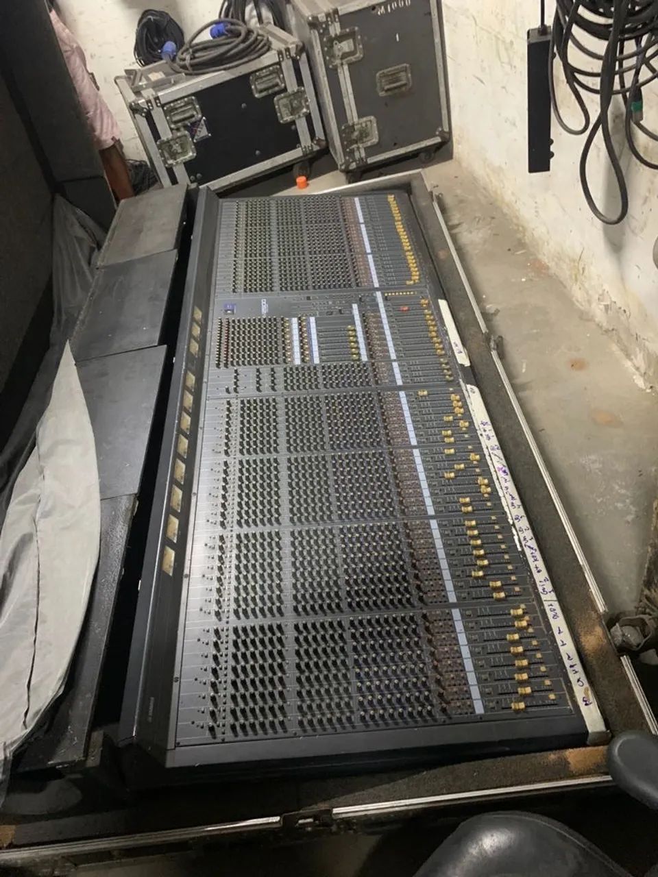 Mesa de Som Yamaha M2500 56 canais - Foto 3
