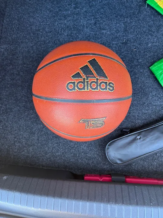 Bola de Basquete Adidas