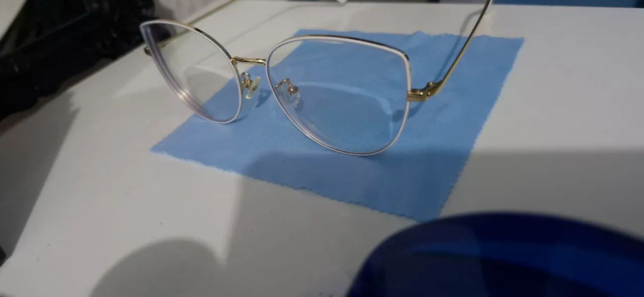 Óculos Dourado com proteção anti blue (-2) - Foto 2