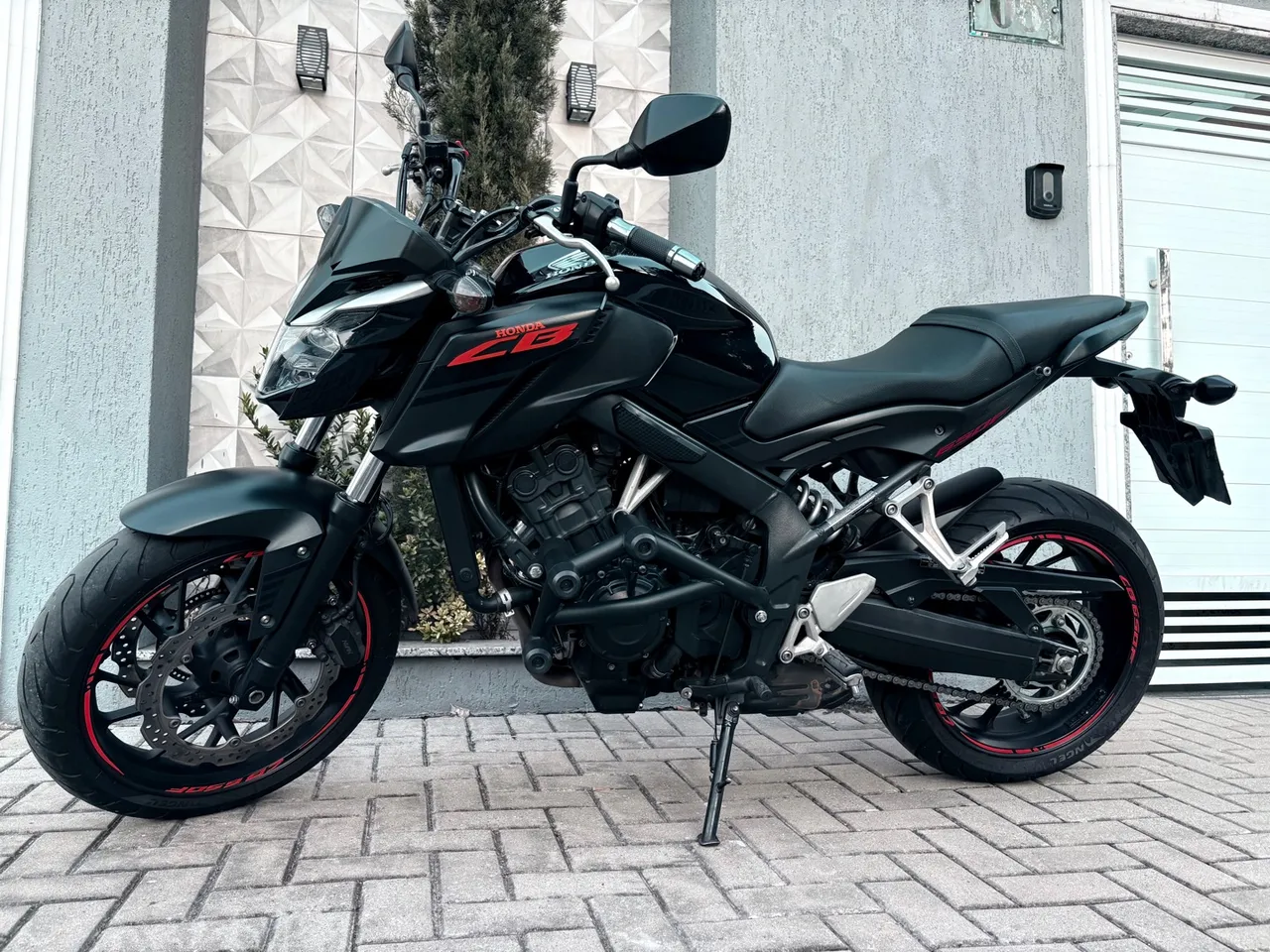 CB 650F ABS muito nova FINO TRATO