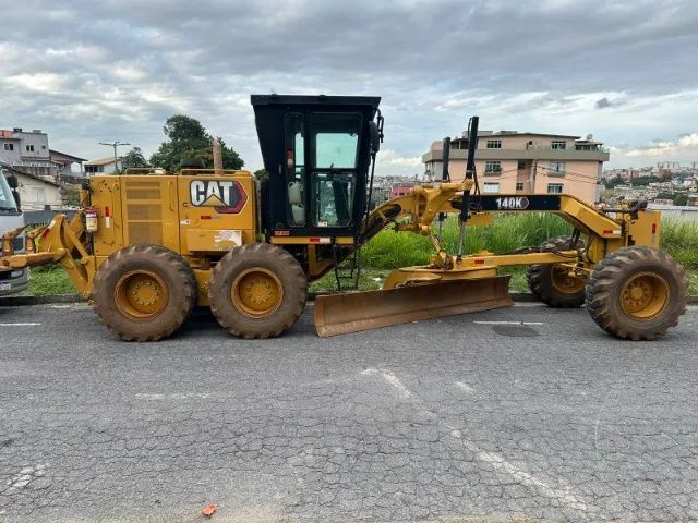 MOTONIVELADORA CATERPILLAR 140K ANO 2020
