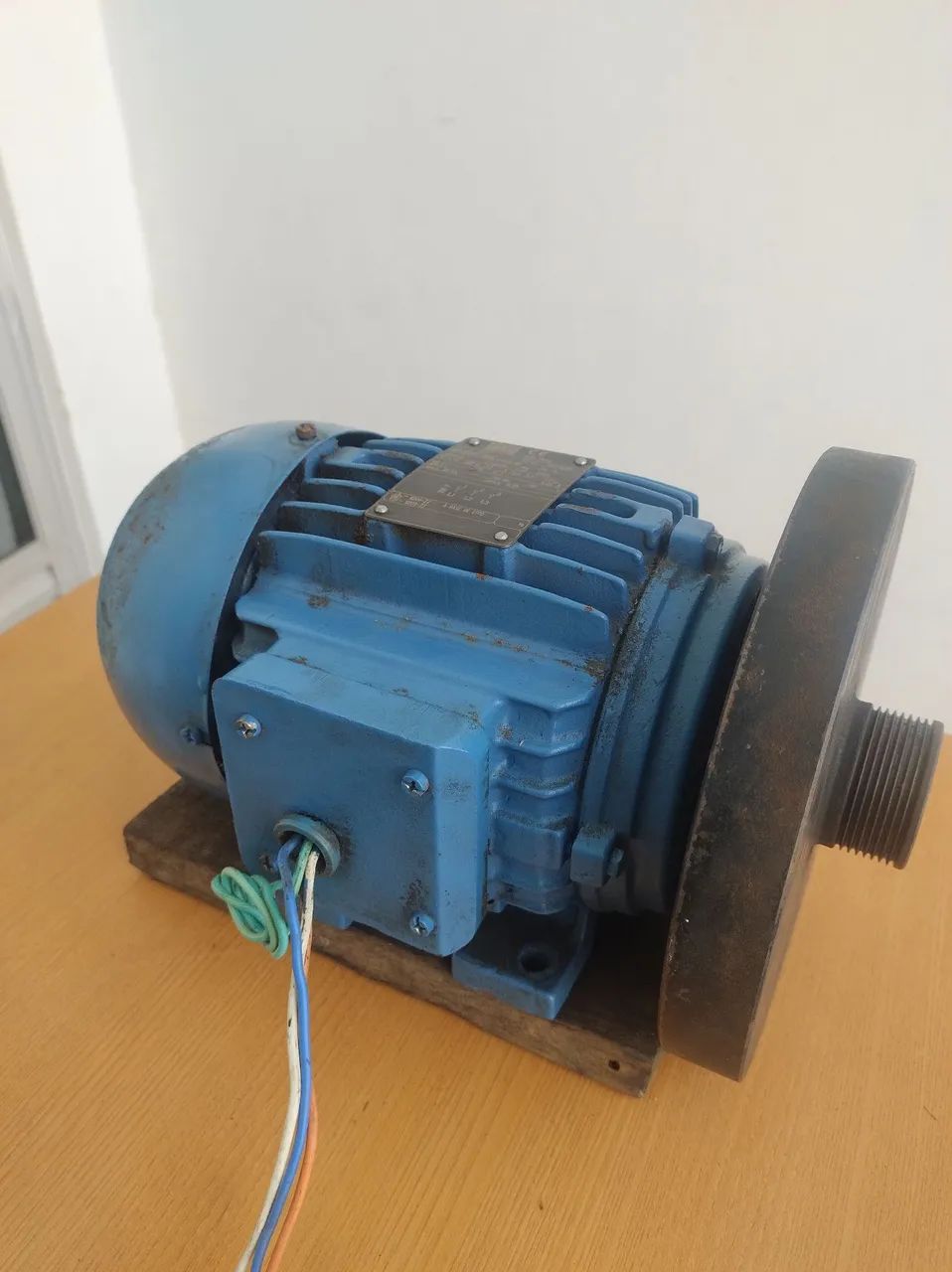 Motor trifásico 2 cv