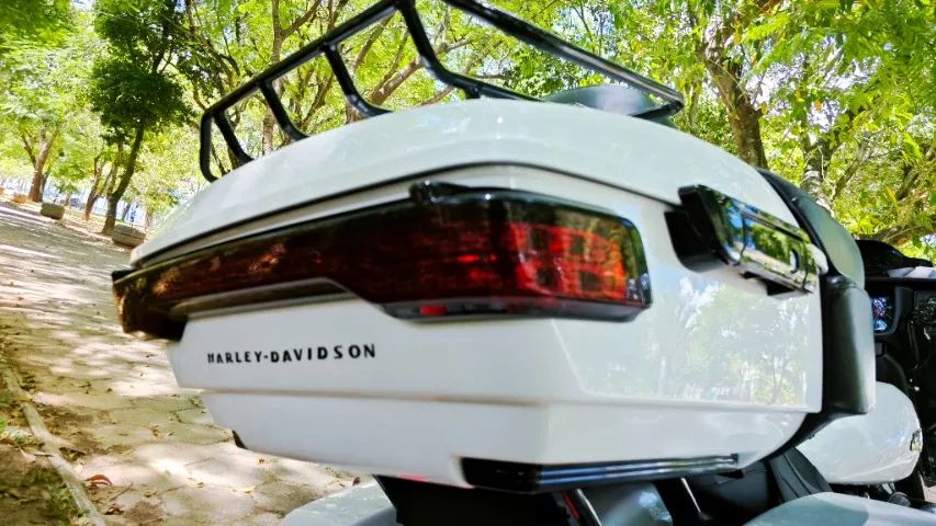 STREET GLIDE "ULTRA"  2024  -  ZERADA IPVA 2025 PAGO - Foto 8