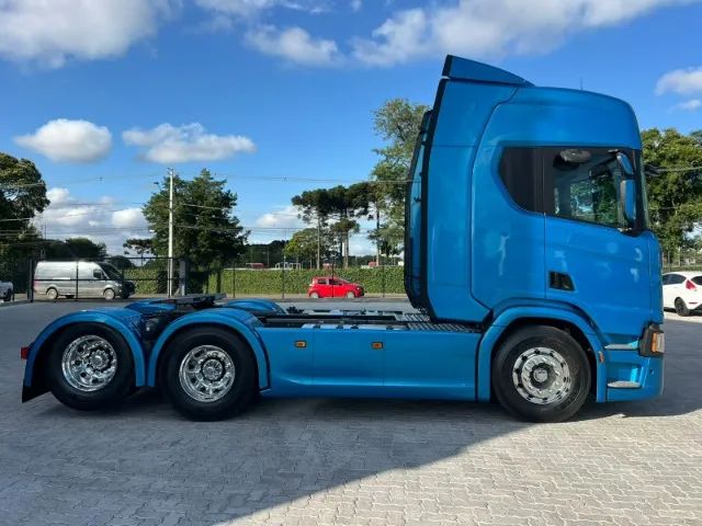 Caminhão Scania R 450 6x2 ano 2022/2023 Azul Teto Alto R450  - Foto 8