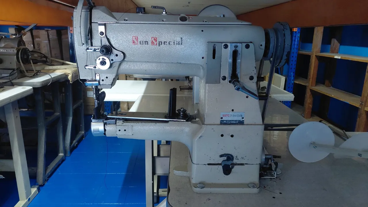 Máquina de Costura Industrial Sun Special SSTC 3-S4-5VB