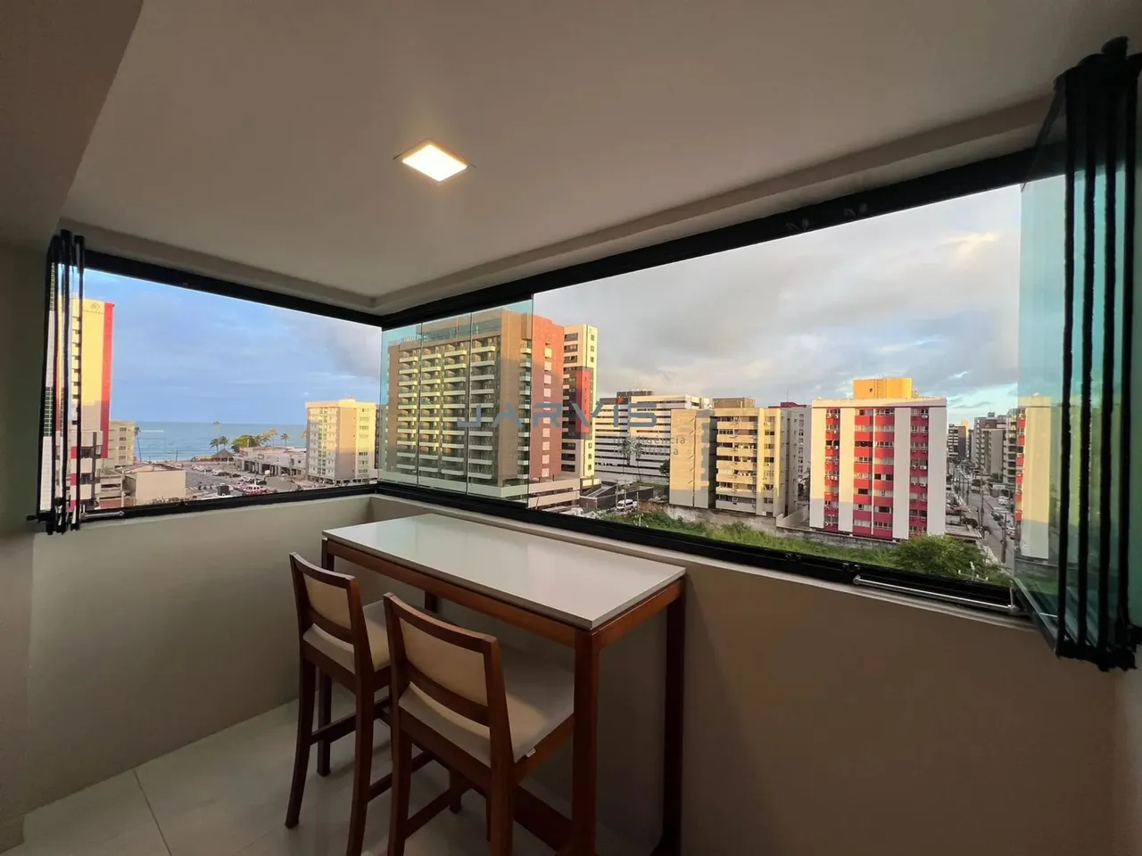 Apartamento reformado de 100 metros com 2 Suites R$ 900.000,00
