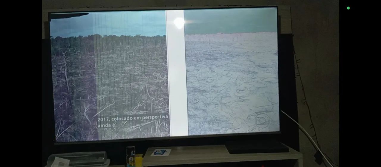 TV TCL 65 polegadas com defeito - Foto 4