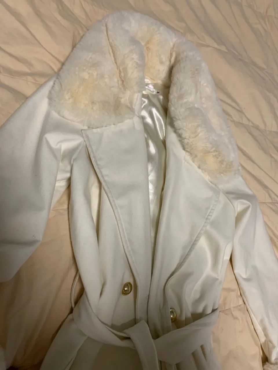 Sobretudo com pelo bege  - Foto 3