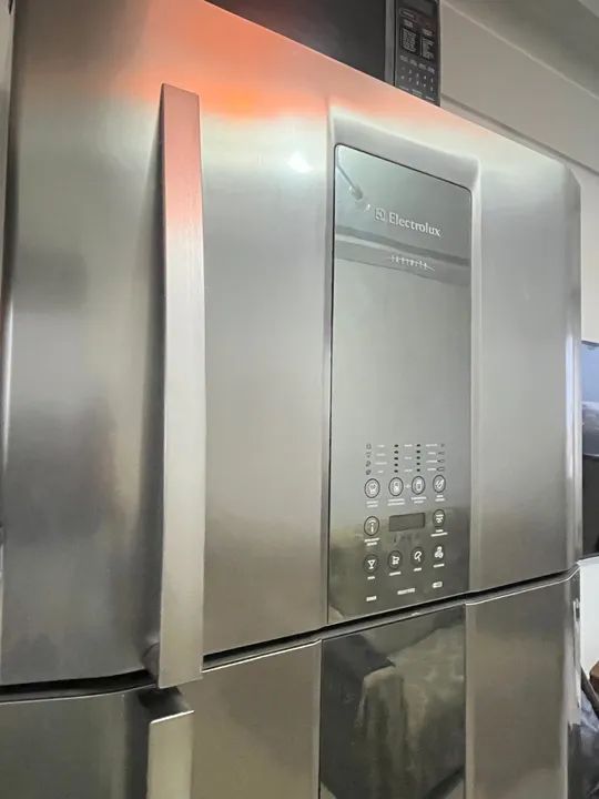 Geladeira Electrolux usada funcionando 