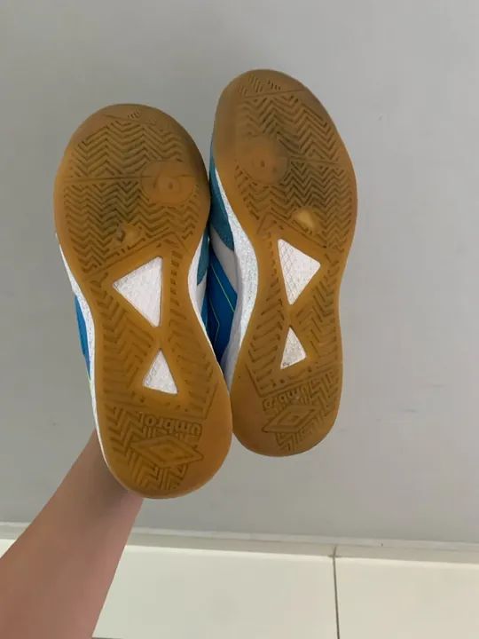 Chuteiras de Futsal Umbro Pro 5 - Tamanho 38 - Foto 2