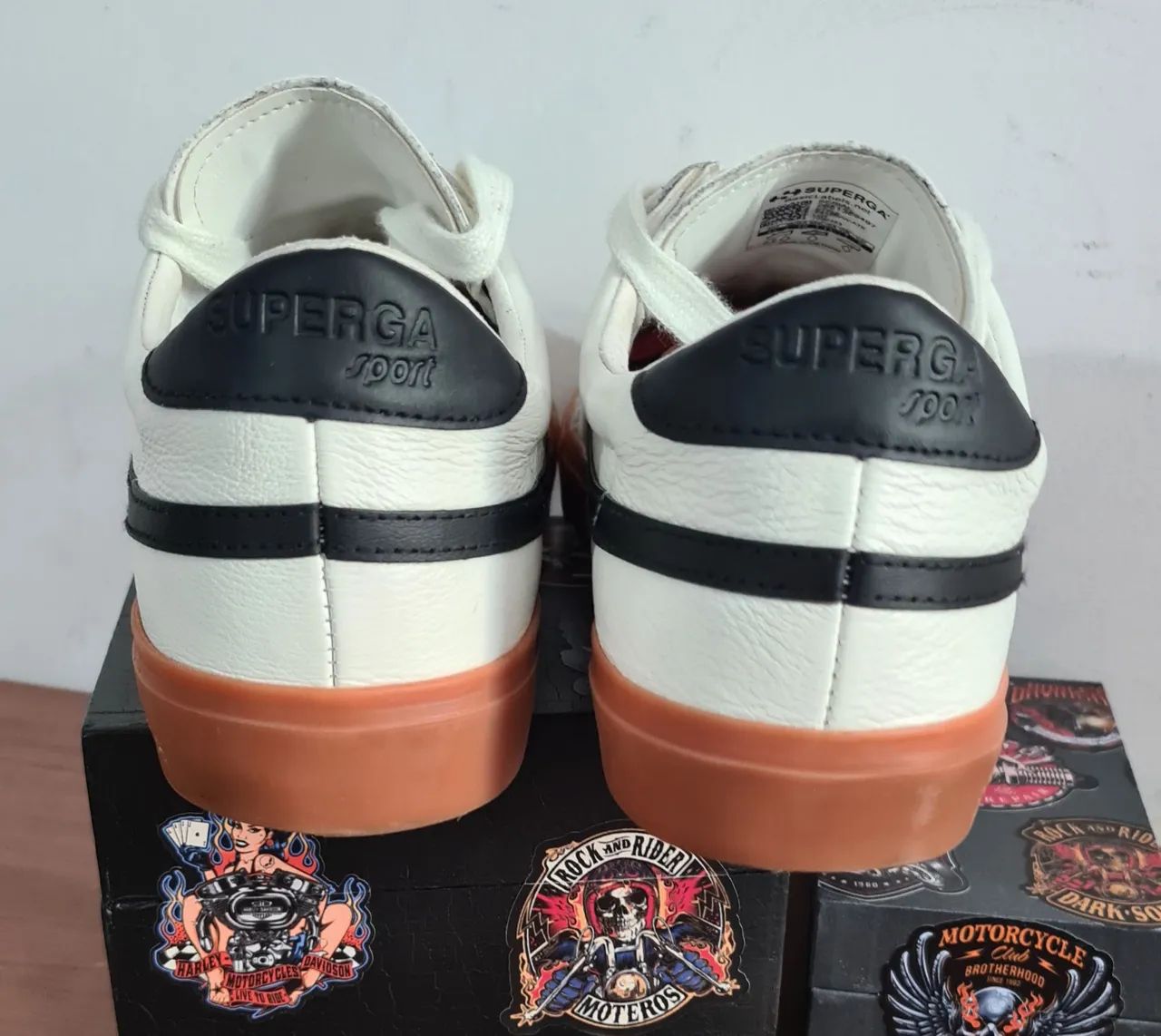 Tênis Superga Branco com Detalhes em marinho - Foto 3