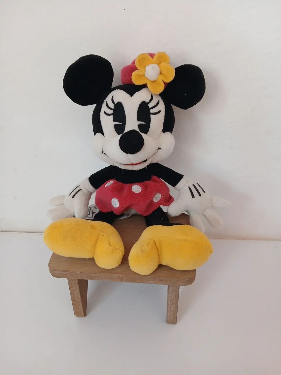 Pelúcia Minnie Mouse Original 21 cm