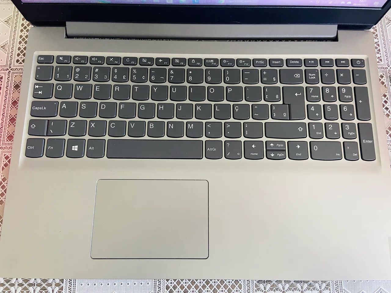 Notebook Lenovo IdeaPad S145 - i3 8th Generation | 1TB HD | Light Use63824101529217120