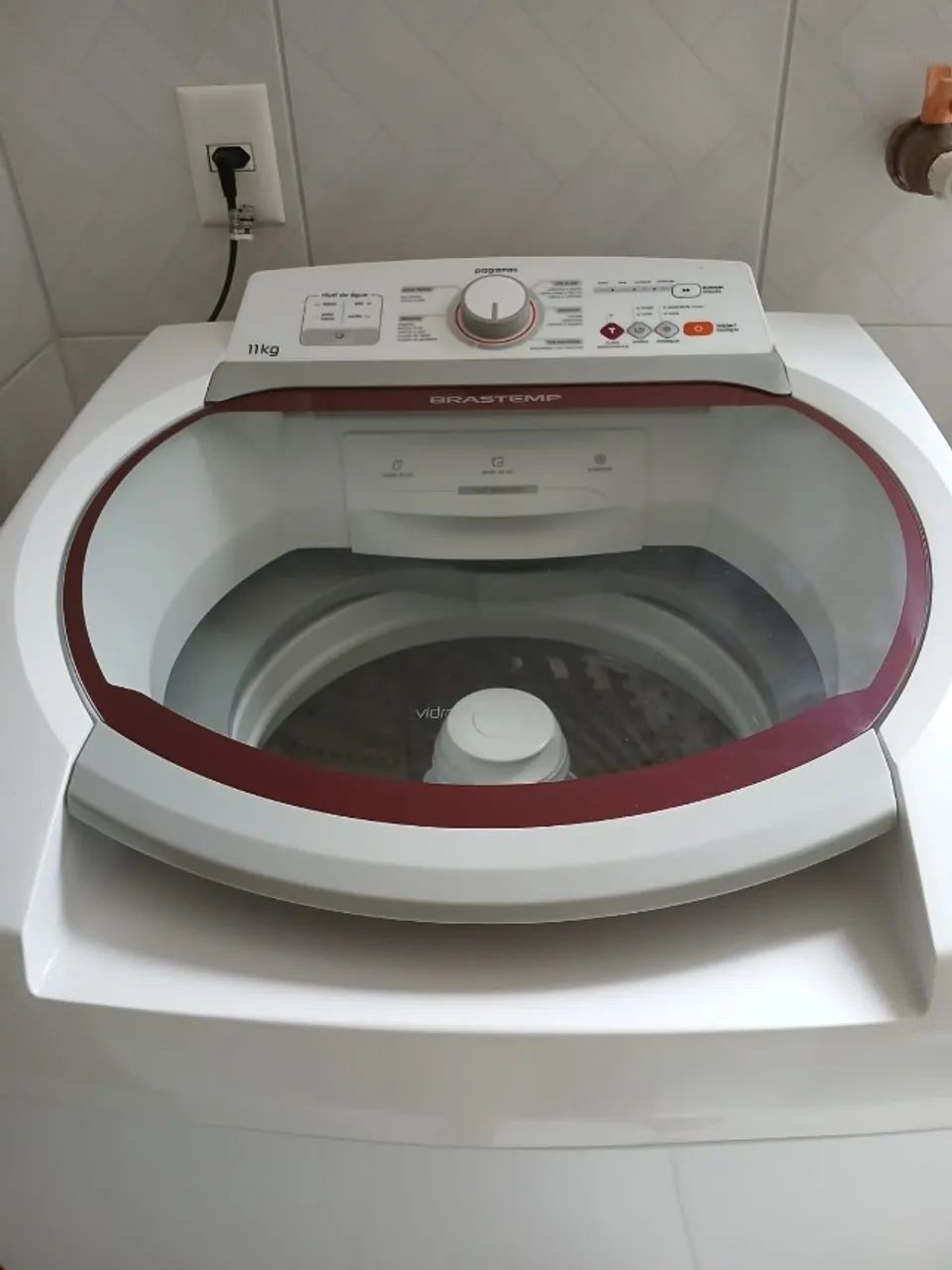 Vendo Máquina de Lavar 11kg Brastemp - Foto 2