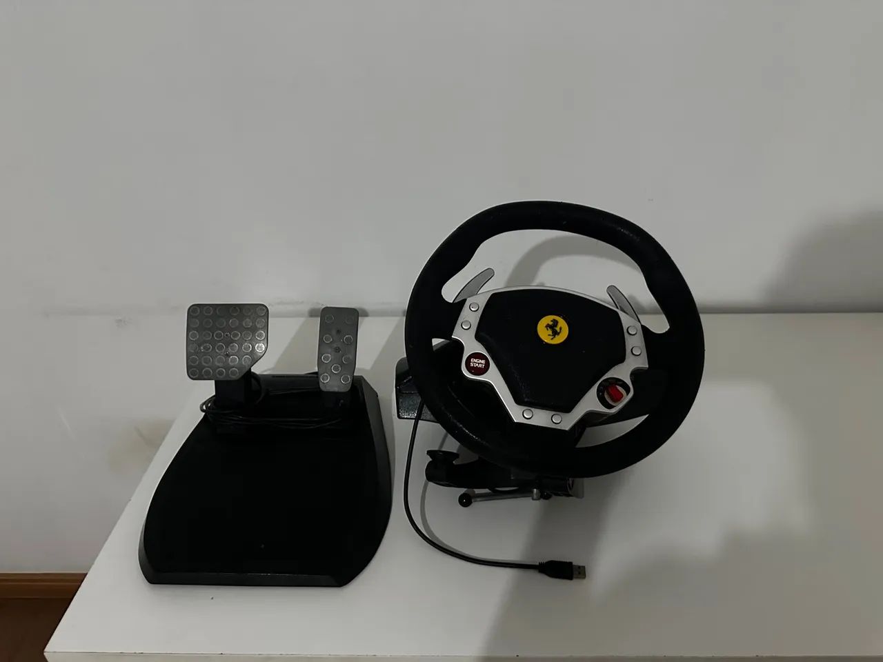 Volante Thrustmaster Ferrari F430 Force Feedback - Foto 4