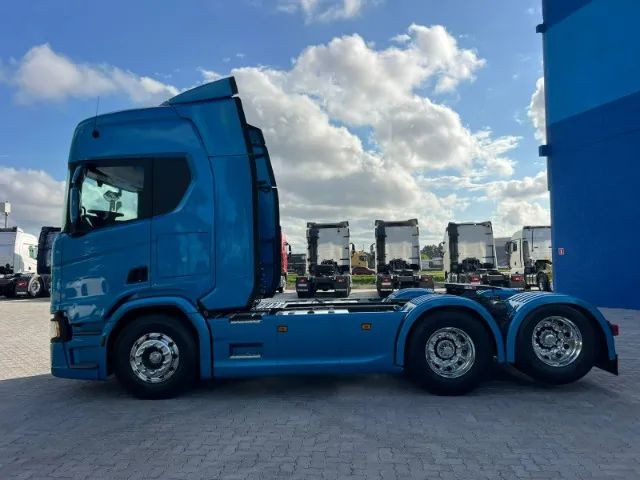 Caminhão Scania R 450 6x2 ano 2022/2023 Azul Teto Alto R450  - Foto 4