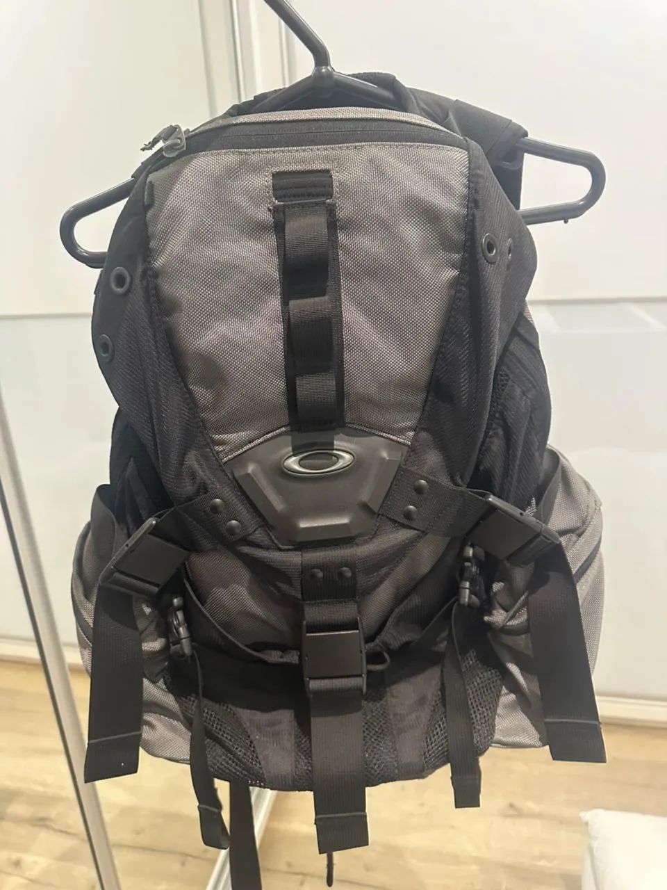 Mochila Oakley original nova 