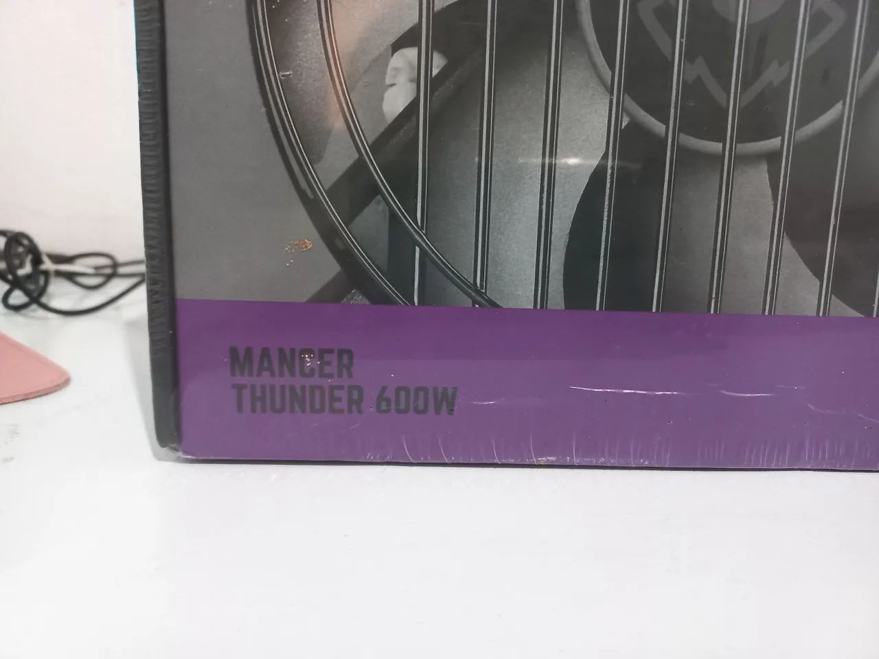 Fonte Manger Thunder 600W (NUNCA USADA) - Foto 2