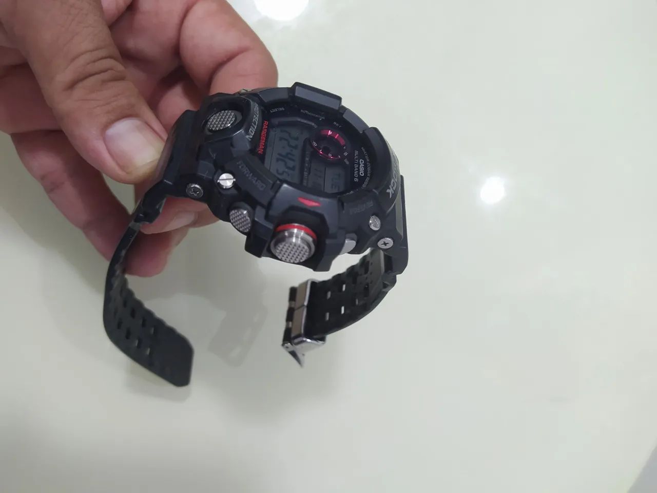 Relógio G-SHOCK Rangeman GW-9400-1DR - Sensor Triplo e Tough Solar