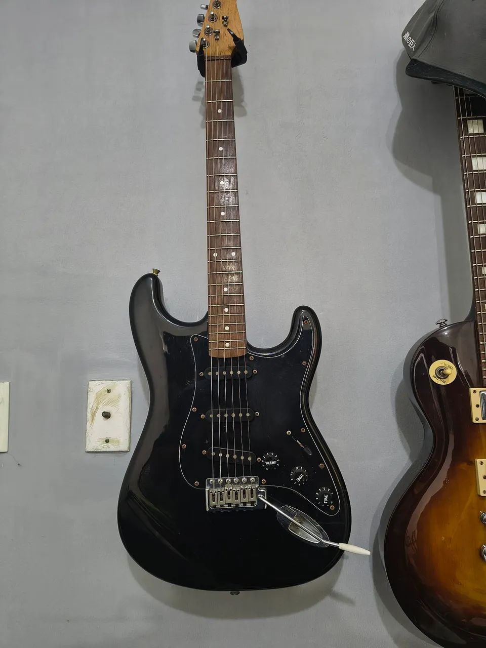 Guitarra Stratocaster 