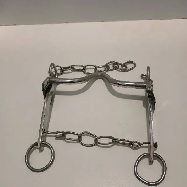 freio para cavalo de pequeno porte