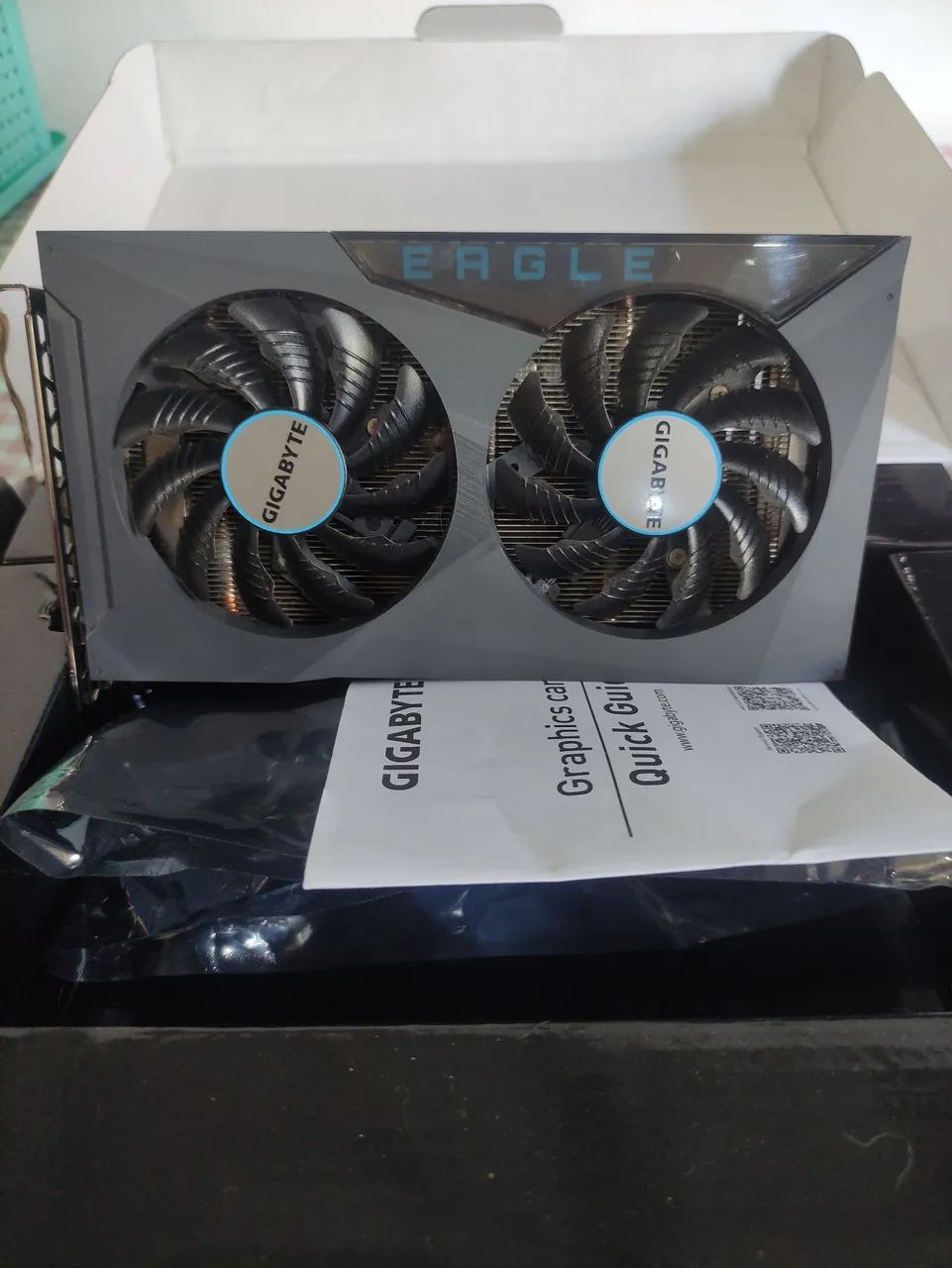Placa de Vídeo Gigabyte Radeon RX 6500 XT Eagle 4G - Foto 2