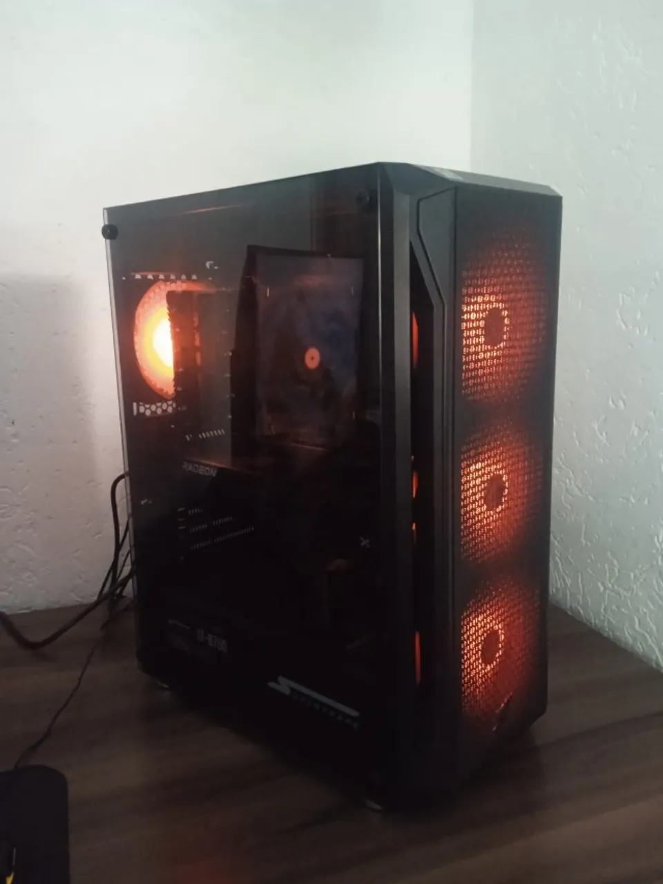 PC Gamer Ryzen 7 5700X3D + RX 7800 XT + 32GB RAM