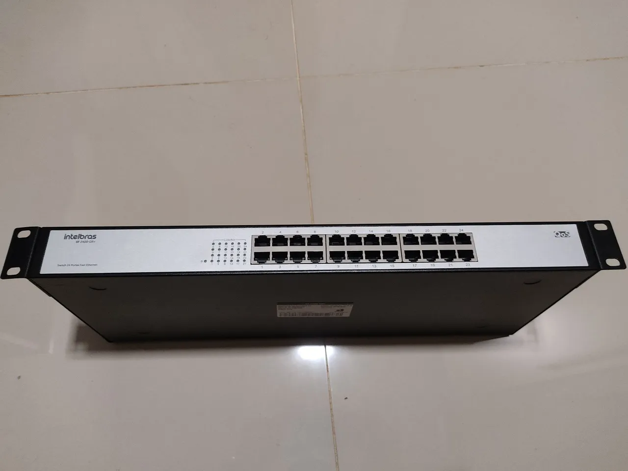 Switch 24 Portas Intelbras SF2400QR+
