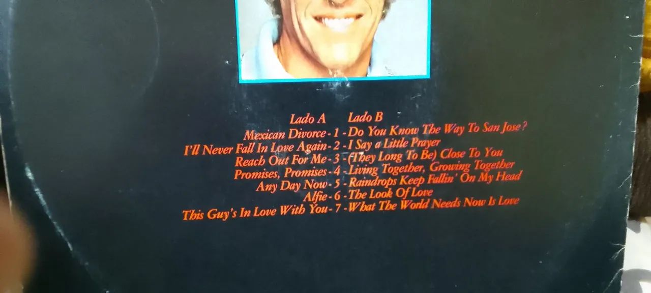 The Best of Burt Bacharach - Disco de Vinil - Foto 2