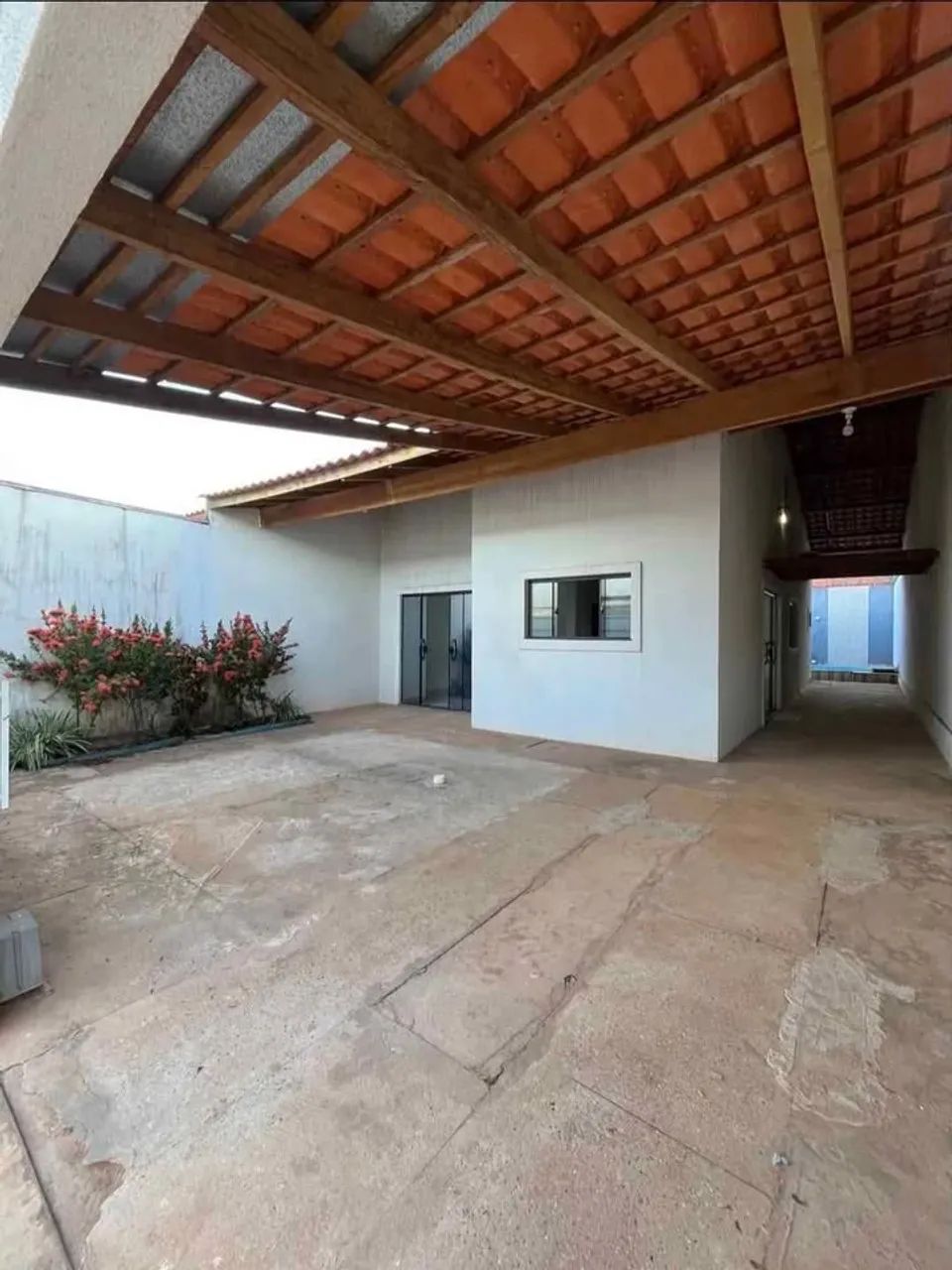 * CASA COM PISCINA A VENDA - Foto 2