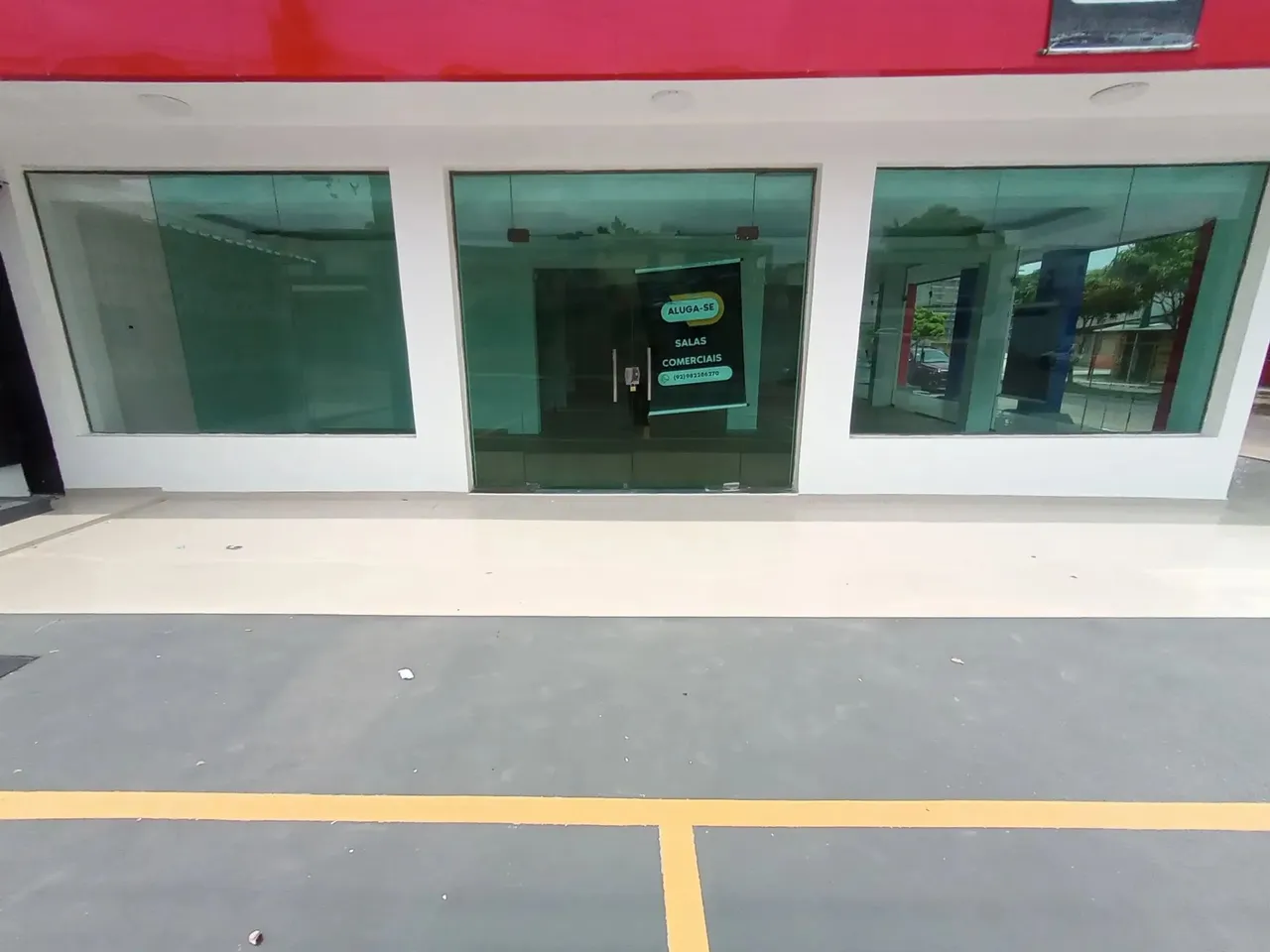 ALUGO NO PARQUE DEZ SALA COM 126 METROS