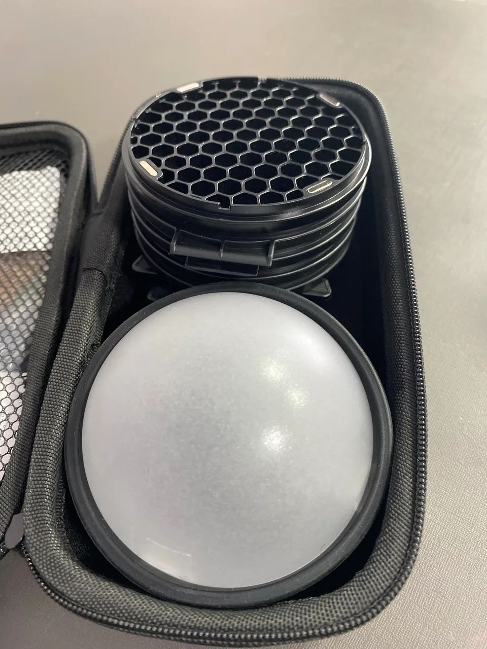 kit de acessórios Godox AK-R1 para cabeças de flash redondas.   - Foto 4