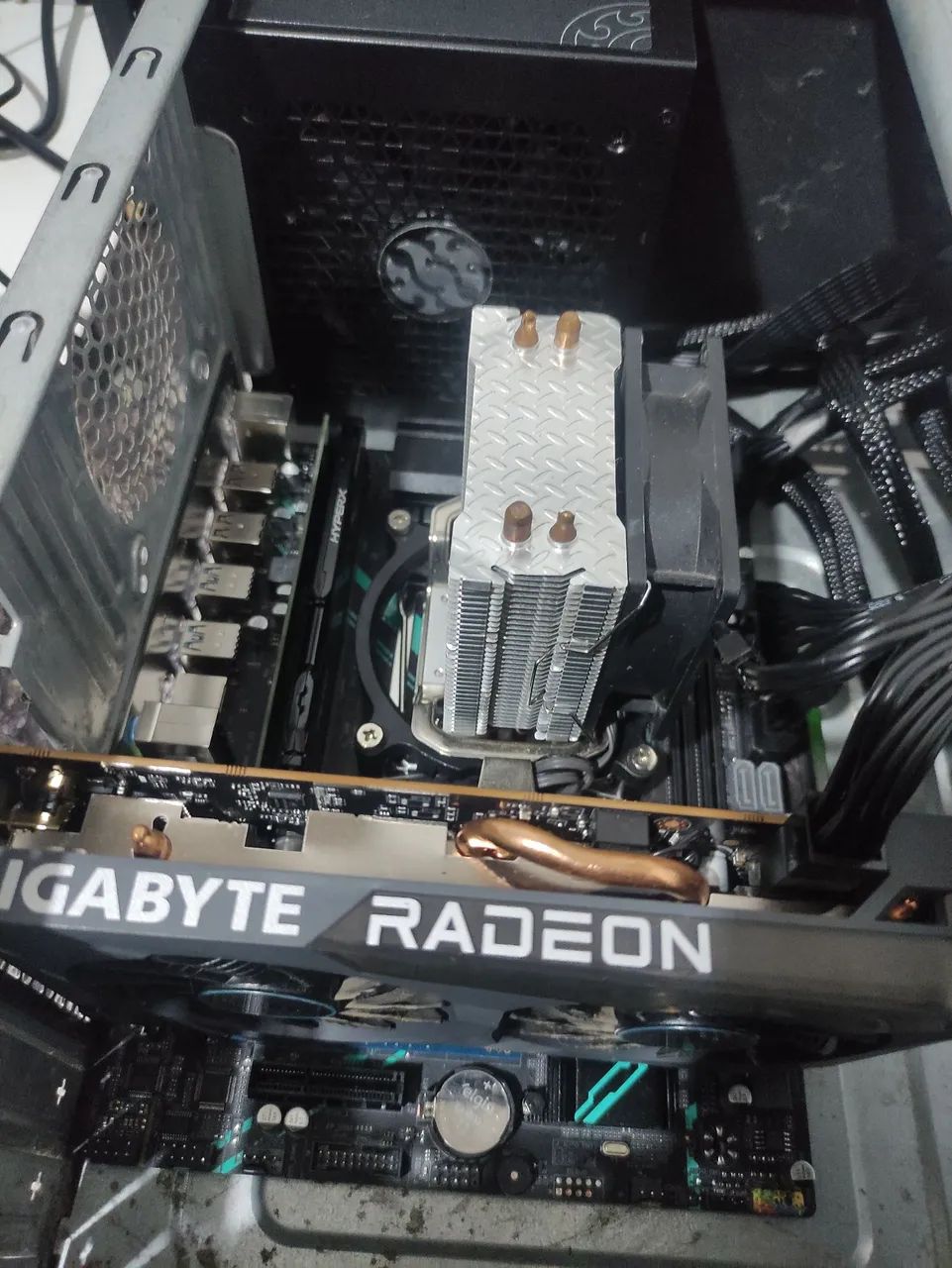 Placa de Vídeo Gigabyte Radeon RX 6500 XT Eagle 4G - Foto 4