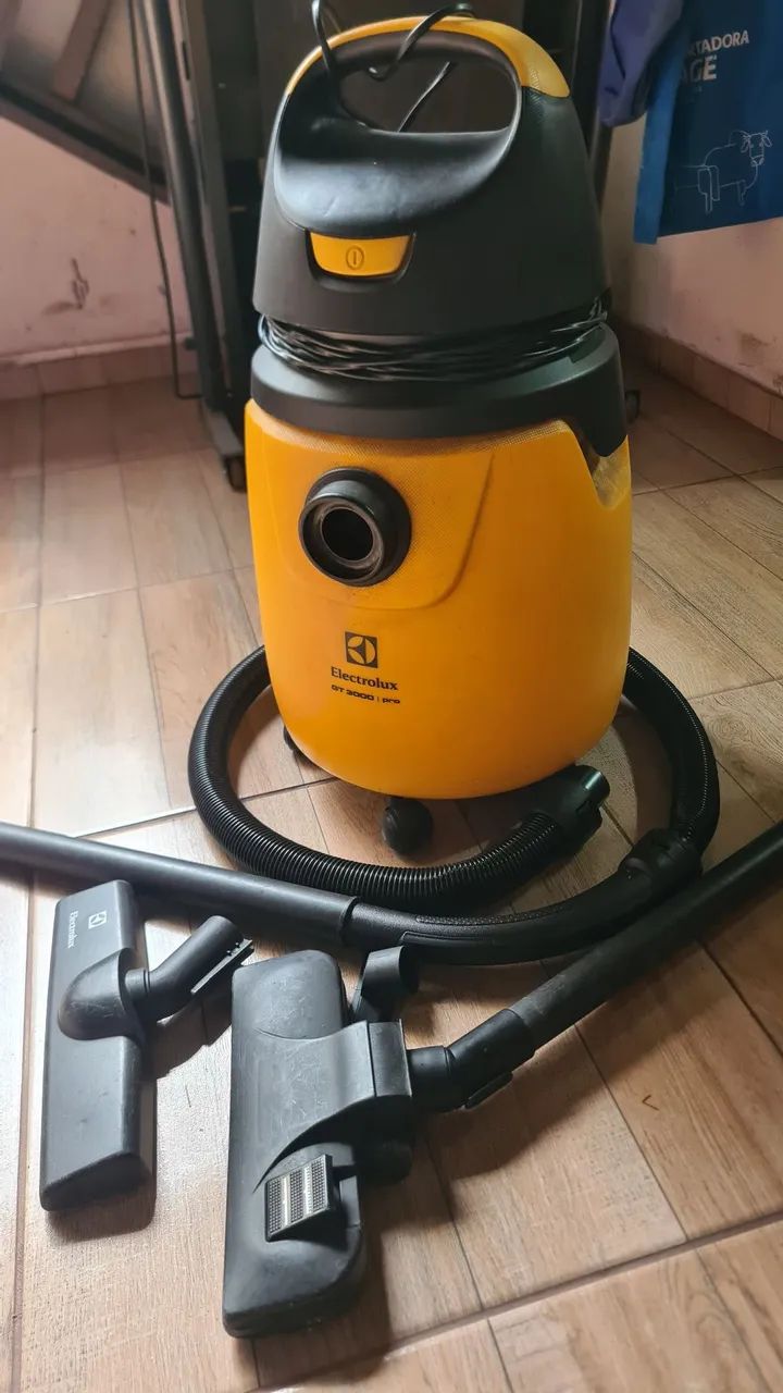 Aspirador Electrolux GT 3000 profissional - Foto 2